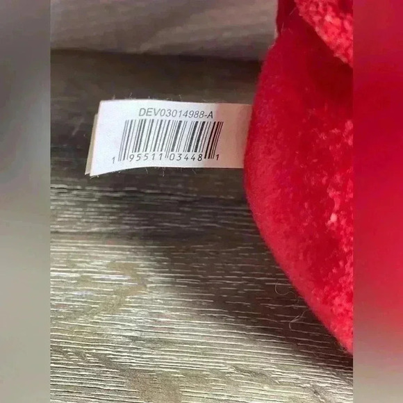 Valentine’s Day Love Gnome - Picture 7 of 7